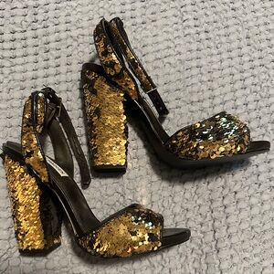 Steve Madden black and gold sequin heels